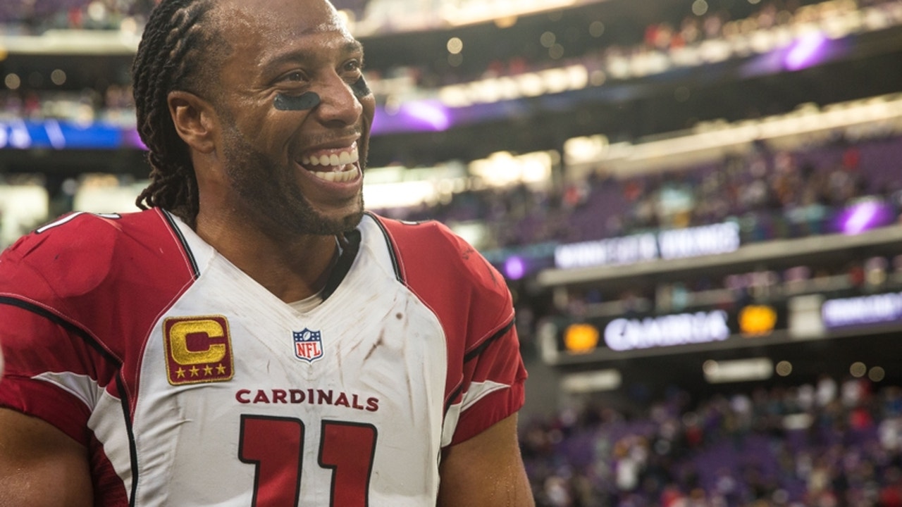 Cardinals' Fitzgerald chosen as finalist for Walter Payton Man of Year Award